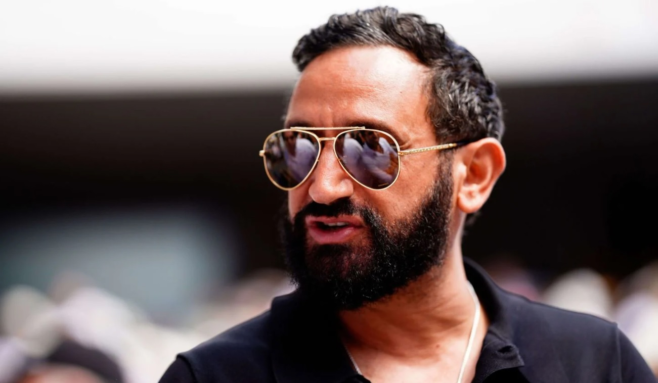 Cyril Hanouna's Stance on Youth Education: A TikTok Perspective